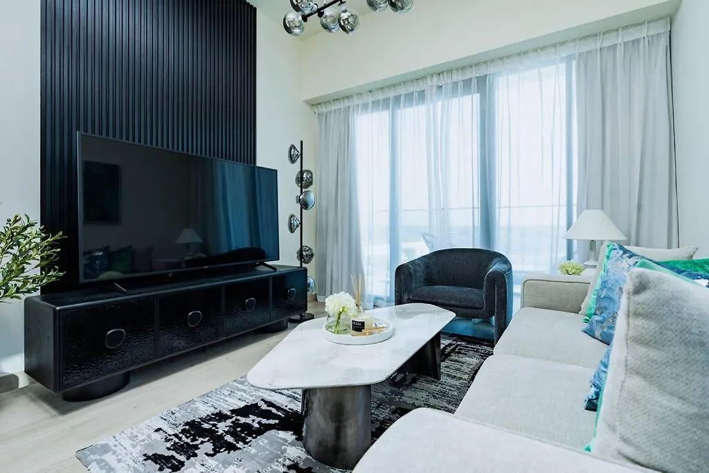 Nasma - Modern 3Br Oasis With Balcony In Azizi Riviera Apartment Dubai